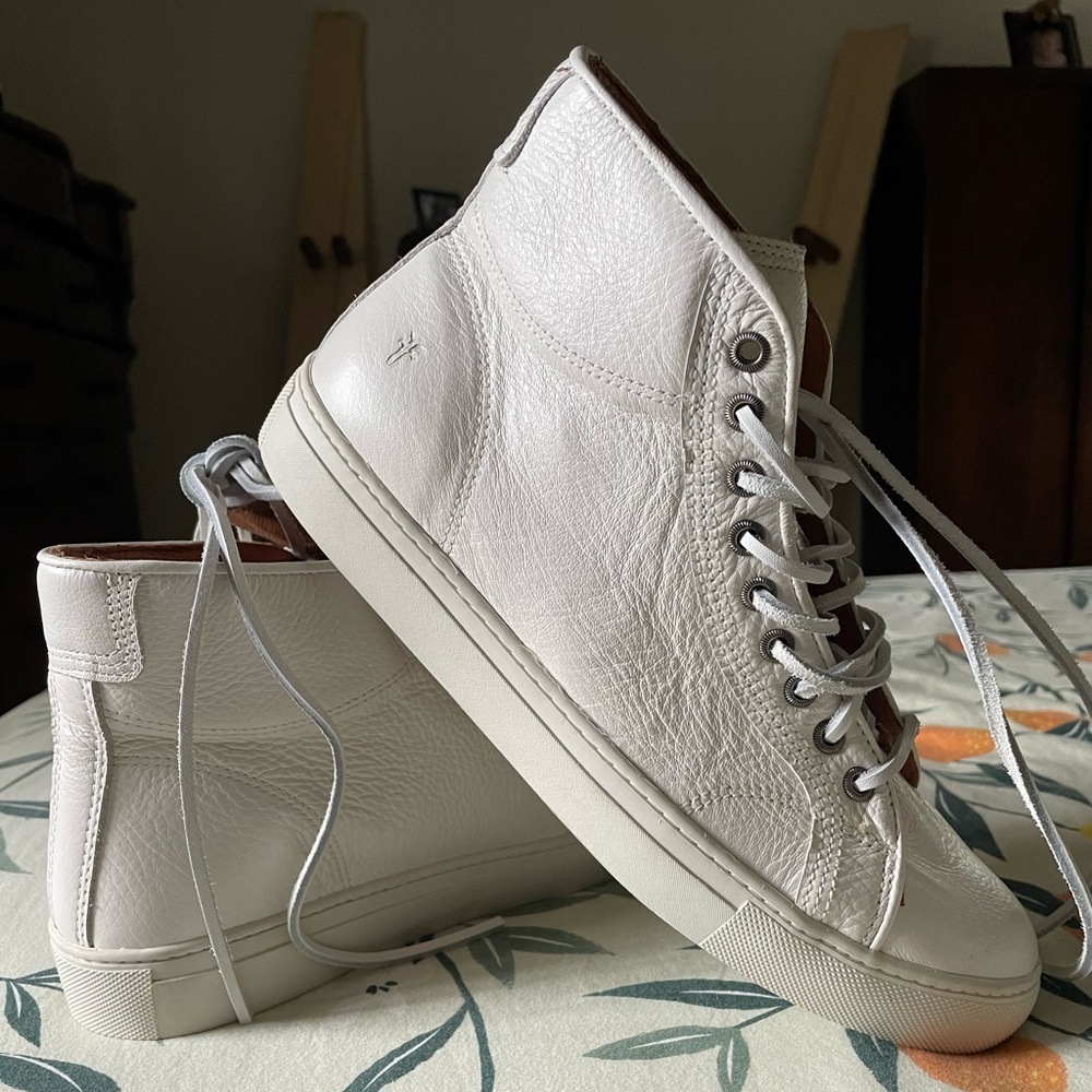 Frye Walker white leather BRAND NEW mid lace sneakers 9 1/2
